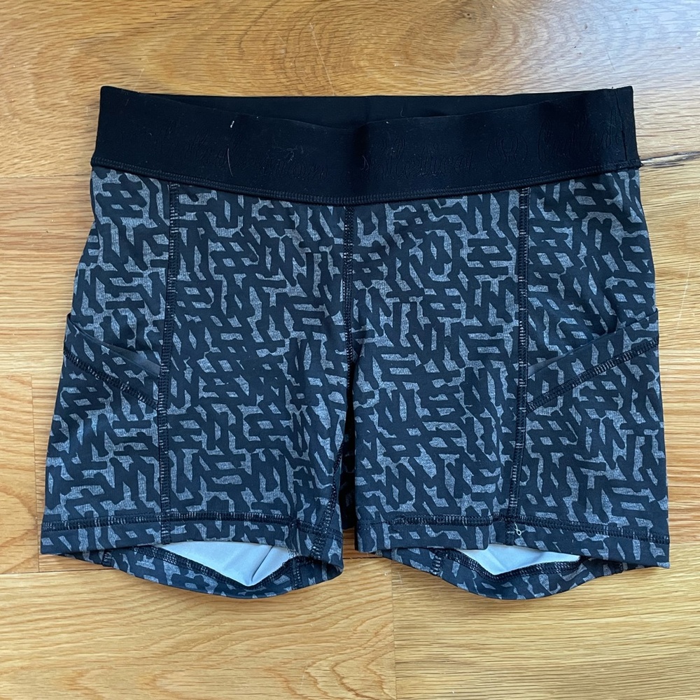 Lululemon Biker Shorts w/ Pockets
